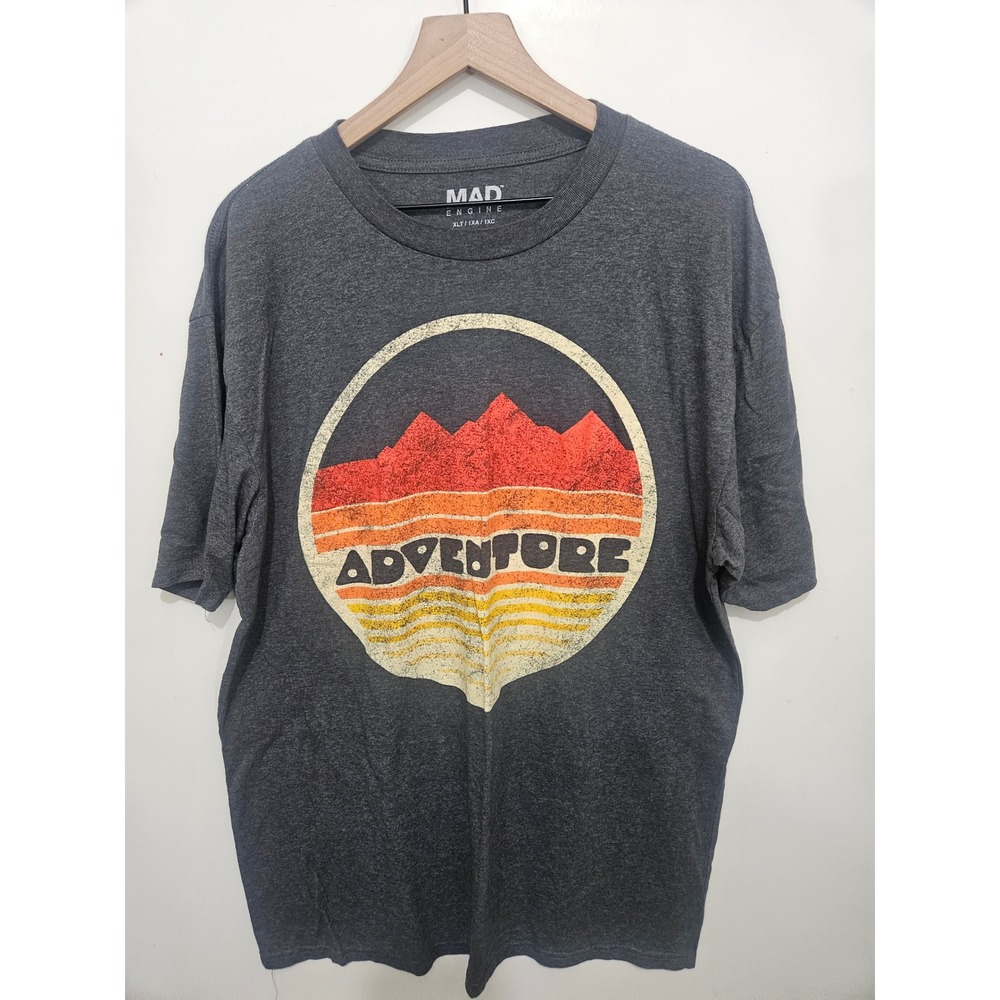 Mad Engine Adventure Mountain Graphic T-Shirt Mens XLT Charcoal Grey Retro Sunse